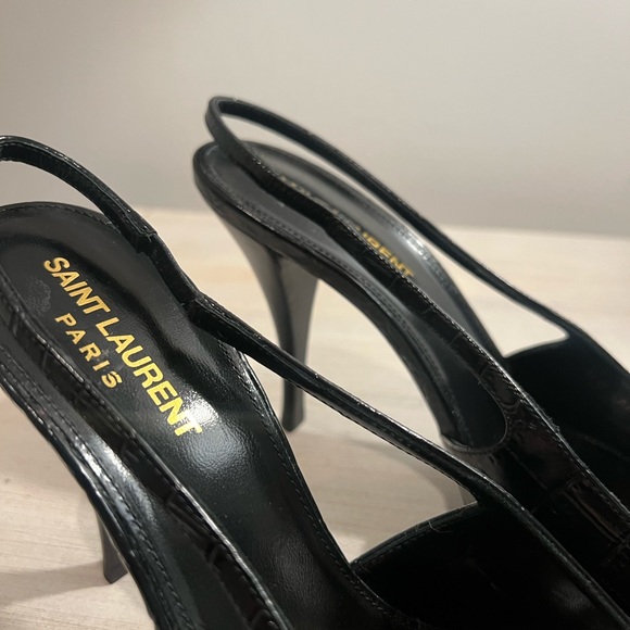 SAINT LAURENT BLADE SLINGBACK PUMPS IN CROCODILE-EMBOSSED PATENT LEATHER - Picture 13 of 14